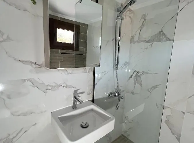 Lucid Dream Apt. Bozinis 2