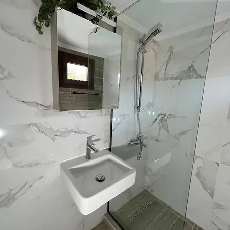 Lucid Dream Apt. Bozinis 2